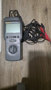 Fluke 1520 Digital MegOhmMeter Insulation Tester 250V/500V/1000V